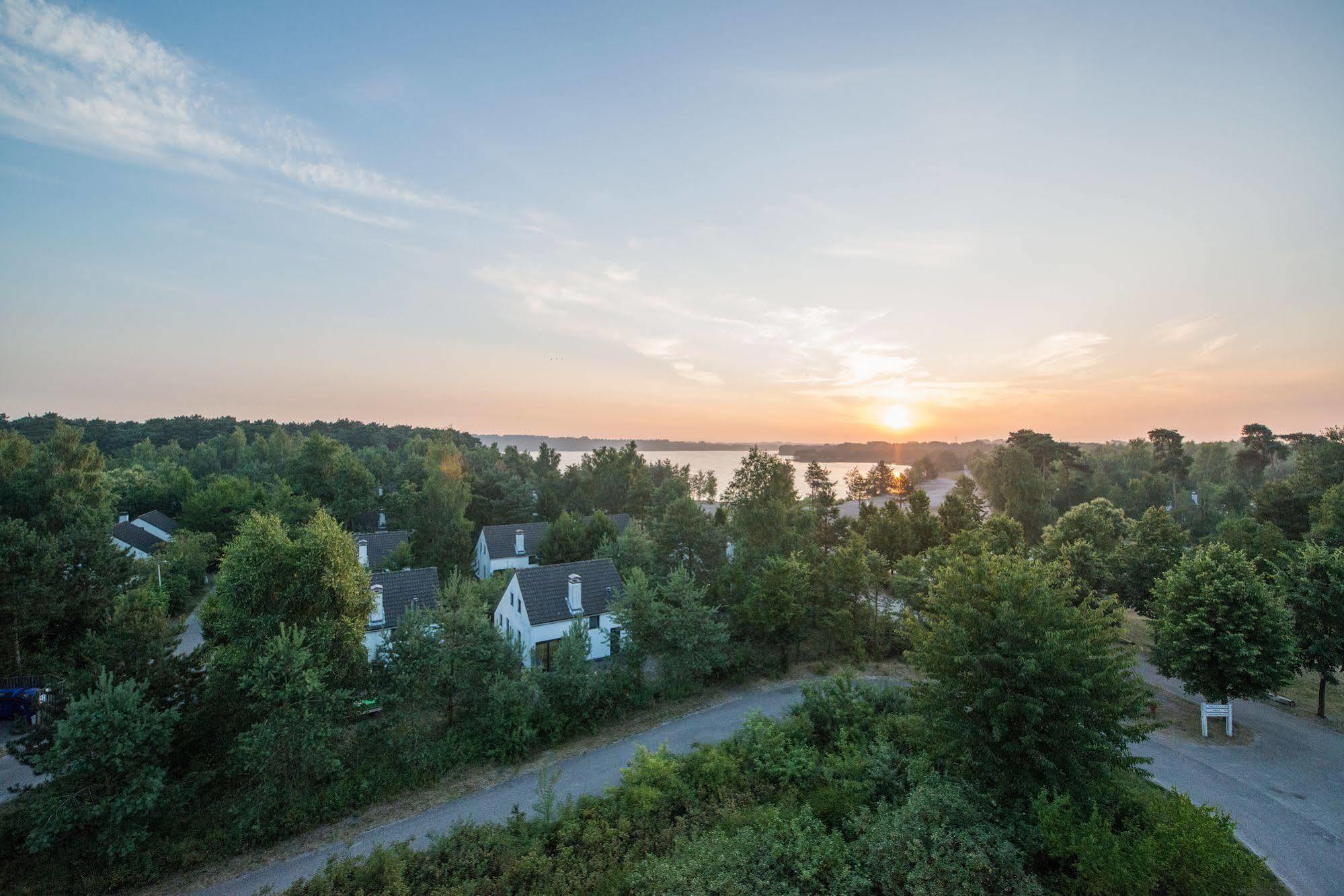 Sunparks Kempense Meren Mol Esterno foto